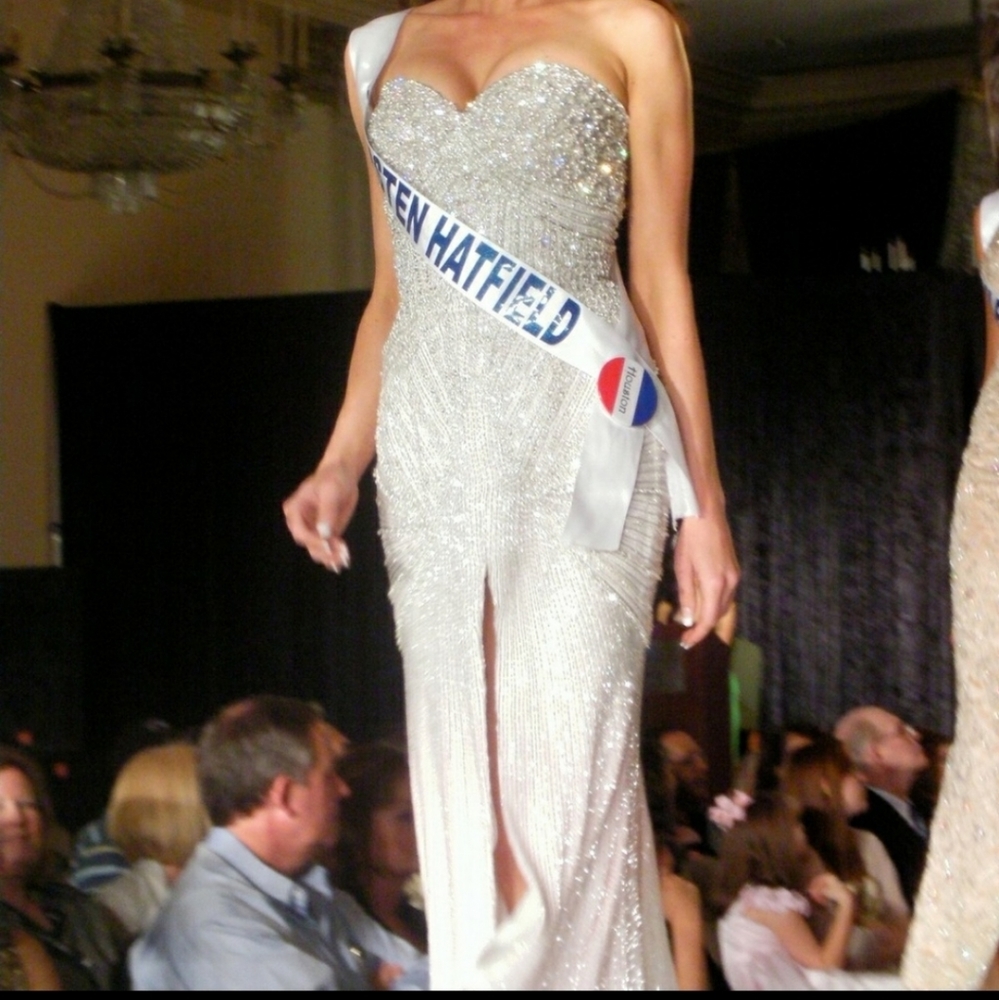 Heavily Beaded Gown GORGEOUS!!! MacDuggal